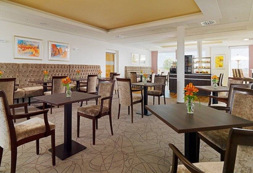 Номер Executive, Sheraton Carlton  Nuernberg