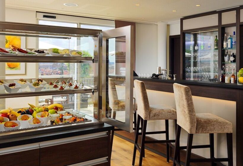 行政房间, Sheraton Carlton  Nuernberg