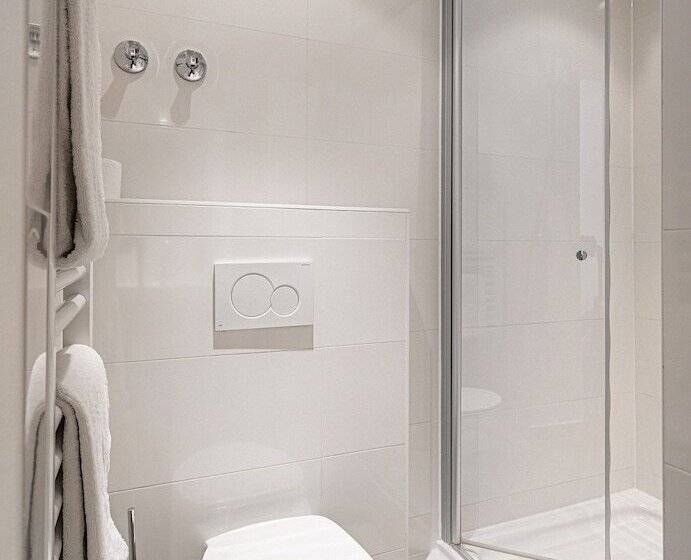 舒适型单人间, Stachus