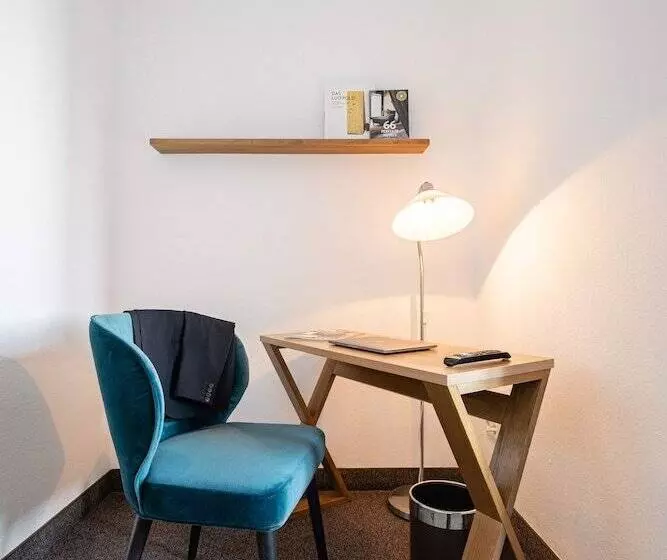Pokój Comfort Jednoosobowy, Stachus
