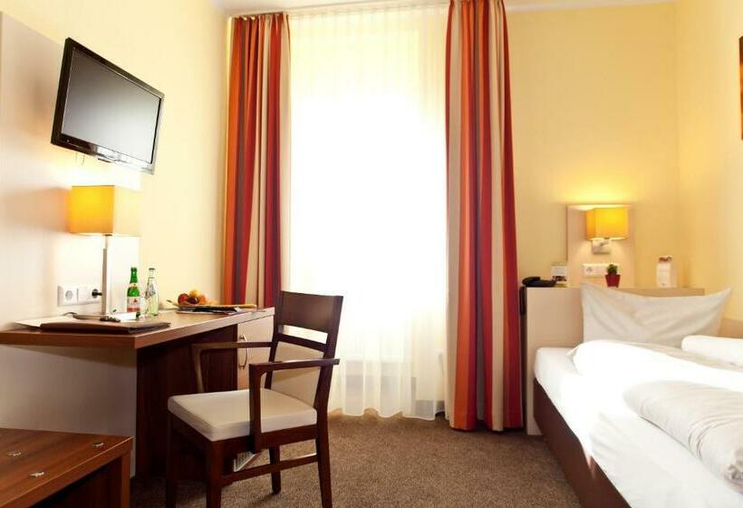 スタンダードシングルルーム, Strauss