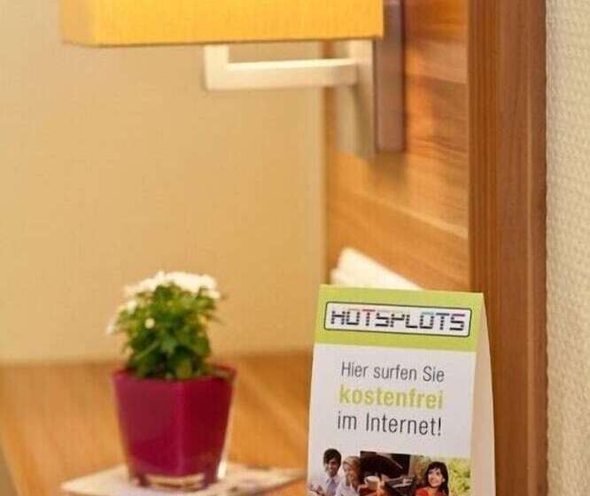 スタンダードルーム, Strauss