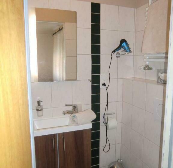 컴포트 싱글 룸, Zrenners Garni