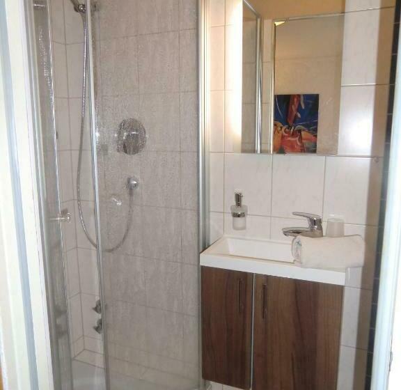 컴포트 싱글 룸, Zrenners Garni