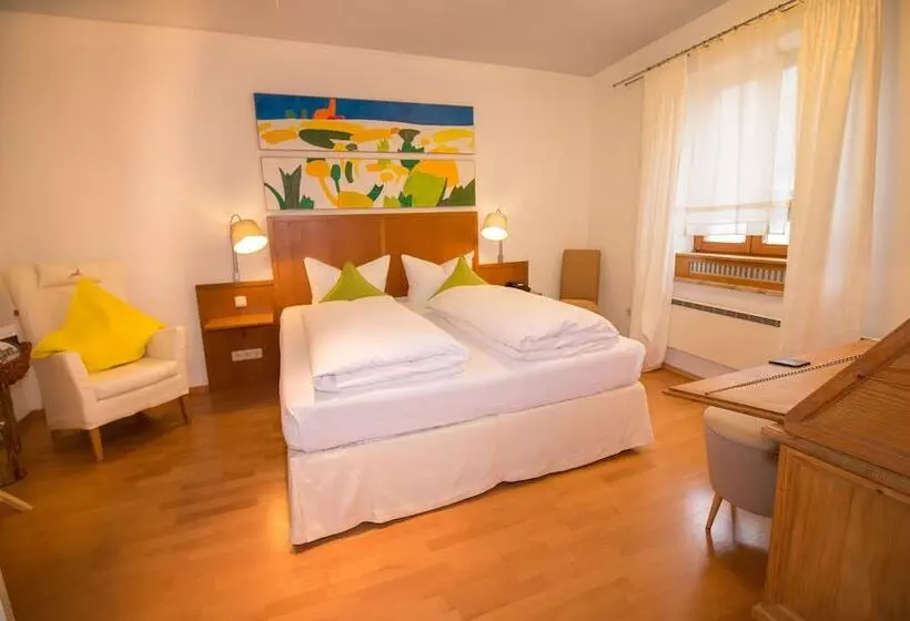 コンフォートルーム, Romantik Hotel Hirschen