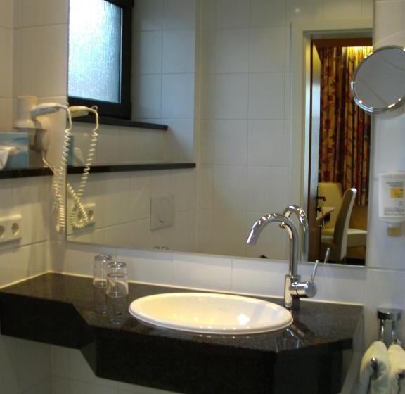 غرفة قياسية, Goldenes Fass In Rothenburg Ob Der Tauber