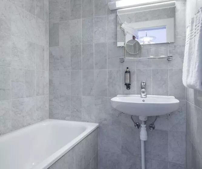 Perhehuone, Astoria, Best Western Signature Collection