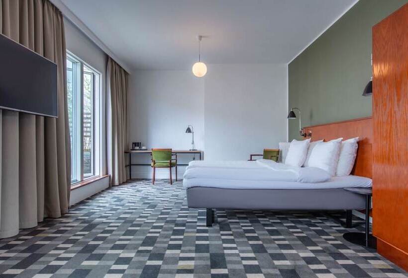 家庭间, Astoria, Best Western Signature Collection