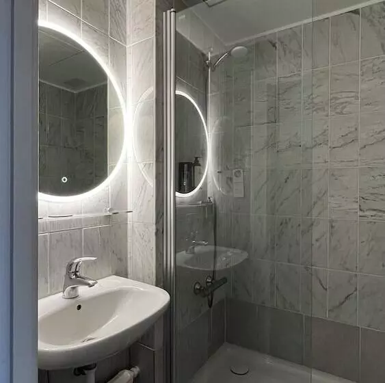 Perhehuone, Astoria, Best Western Signature Collection