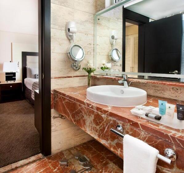 اتاق استاندارد با تخت بزرگ, Crowne Plaza Santo Domingo, An Ihg