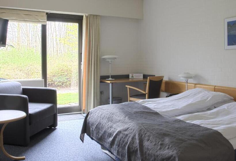 标准间, Hovborg Kro