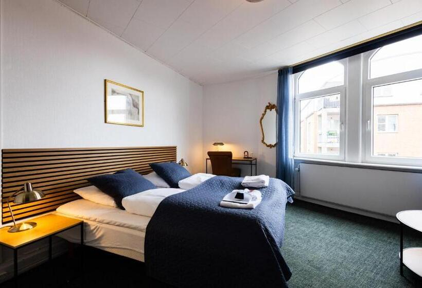Номер Стандарт, Milling Hotel Windsor