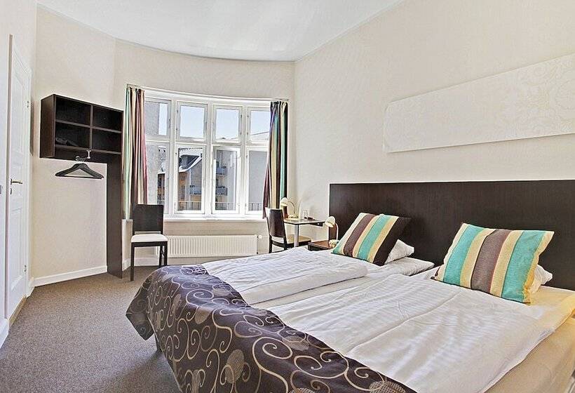 Семейный Номер, Sct. Thomas