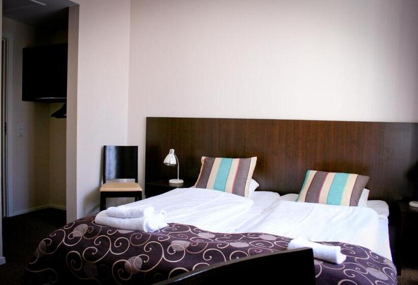 Номер Стандарт, Sct. Thomas