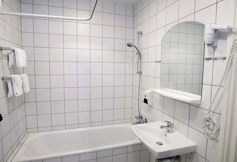 Habitación Estándar, Tornøes