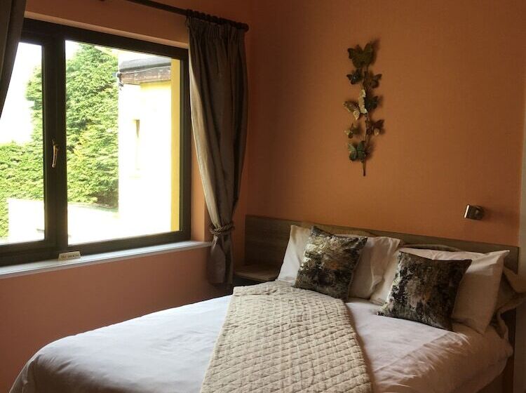 Camera Tripla Standard, 19th Green Guesthouse