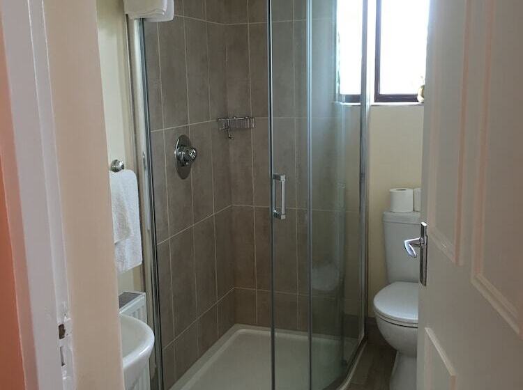 Camera Familiare, 19th Green Guesthouse