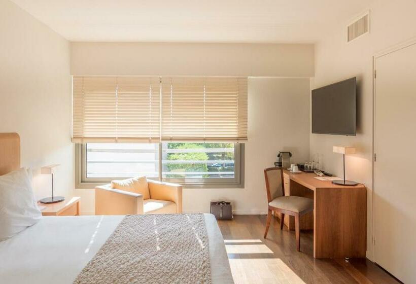 公園の見えるスタンダードルーム, Anne De Bretagne