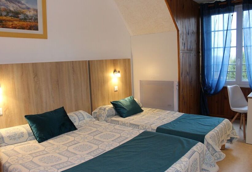 Четырехместный Номер Стандарт, Auberge De L Orisse Et Iris Hostel