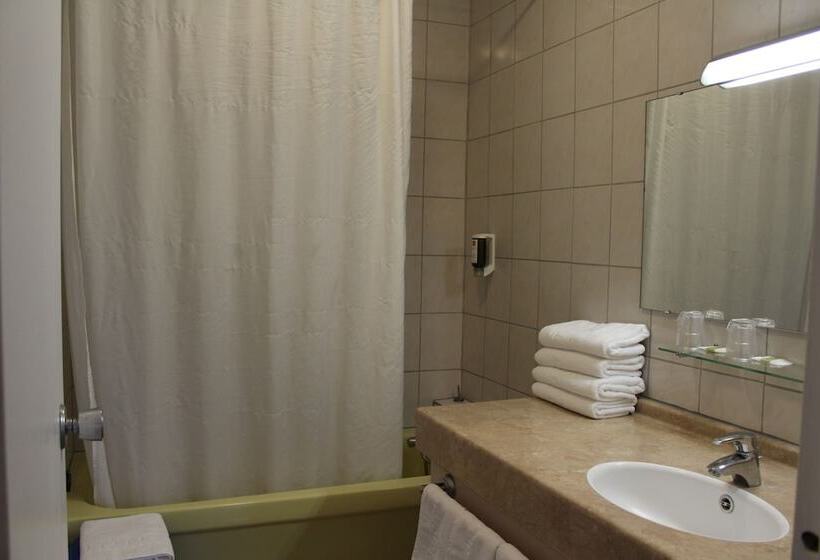 Standard 4 Pers. Værelse, Auberge De L Orisse Et Iris Hostel