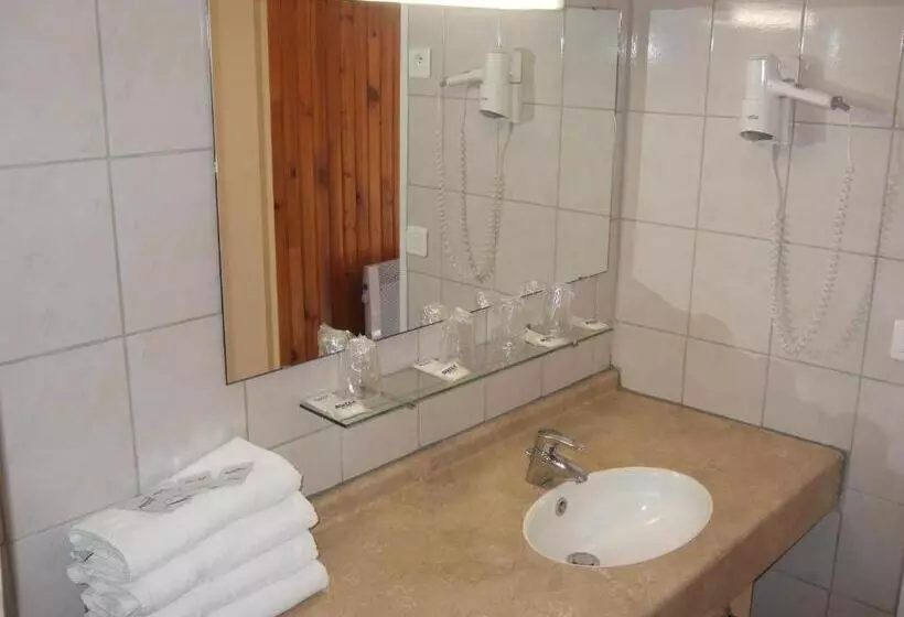 スタンダード４人部屋, Auberge De L Orisse Et Iris Hostel