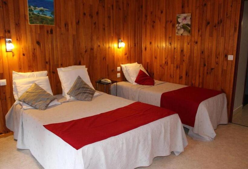 Standard 3 Pers. Værelse, Auberge De L Orisse Et Iris Hostel