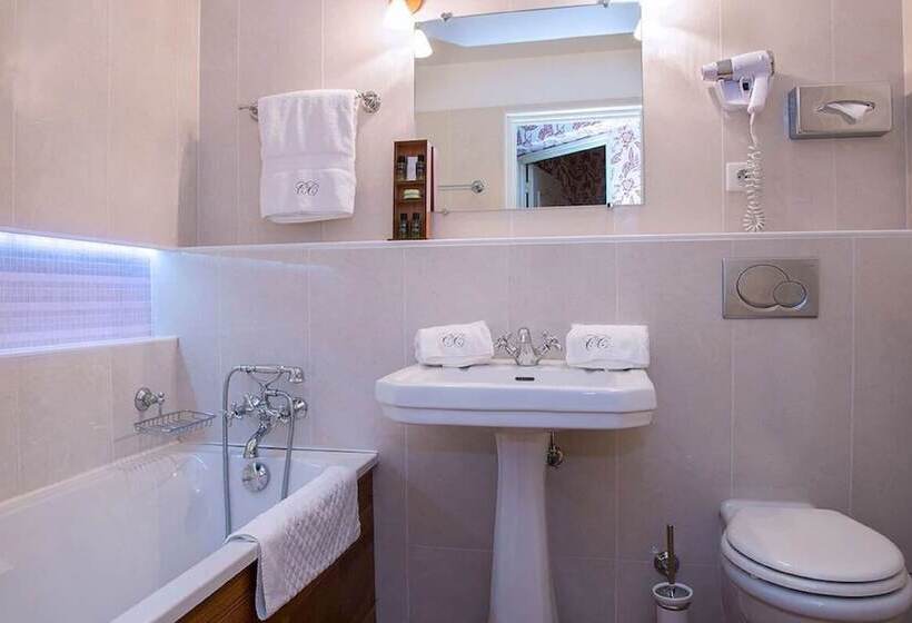 اتاق سوپریور, Château De Cocove