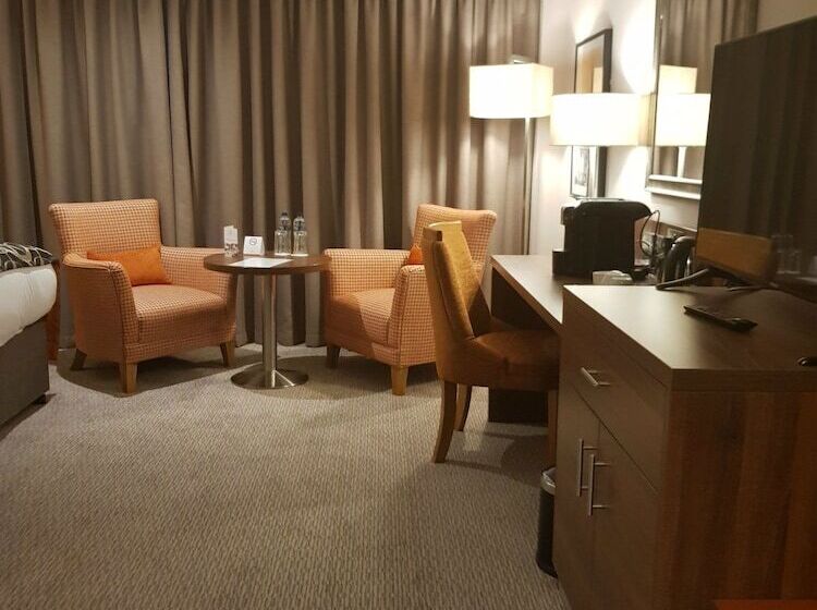 이그제큐티브 룸 킹사이즈 침대, Clayton Hotel Silver Springs