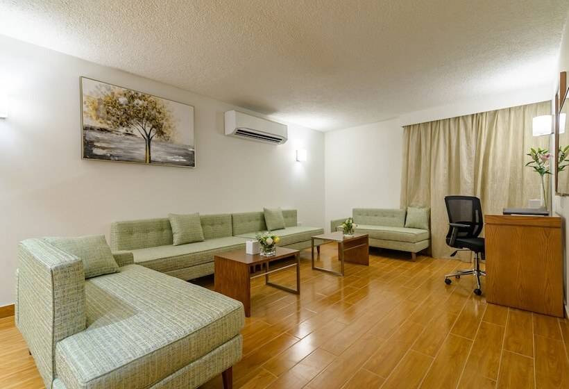 سوییت جونیور, Dhafra Beach