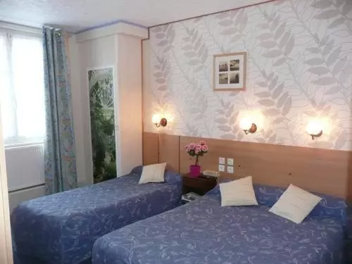 اتاق استاندارد سه نفره, Du Parc