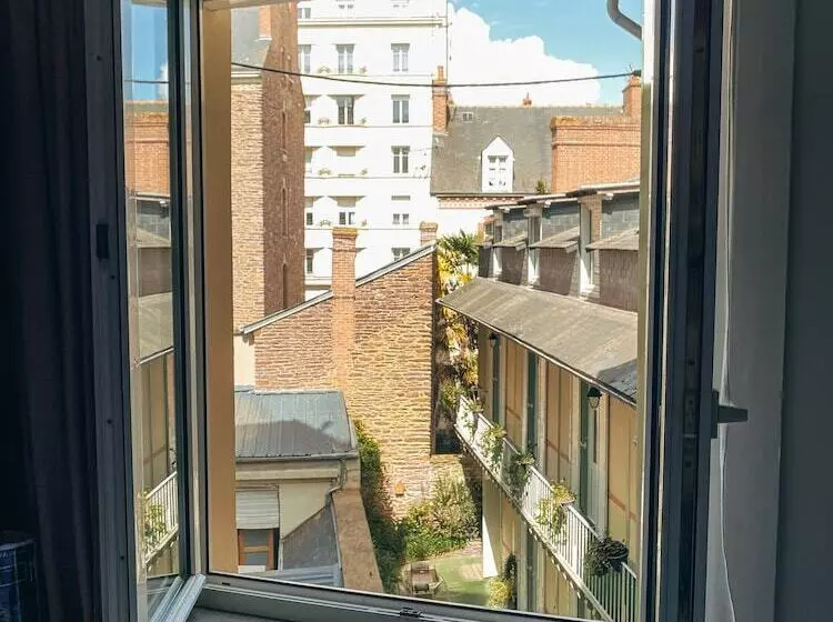 Perhehuone, Garden Hotel Rennes Centre Gare