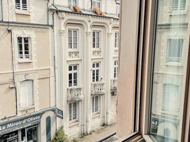 スーペリアスタジオ, Garden Hotel Rennes Centre Gare