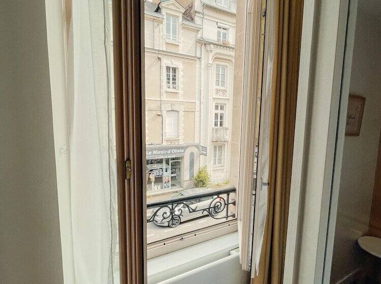 スーペリアスタジオ, Garden Hotel Rennes Centre Gare