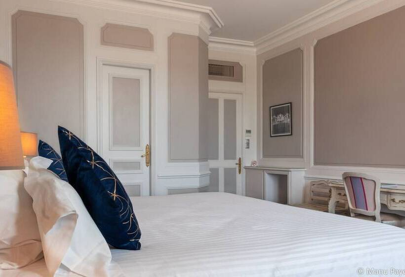 اتاق رویال, Grand Hotel De La Reine   Place Stanislas