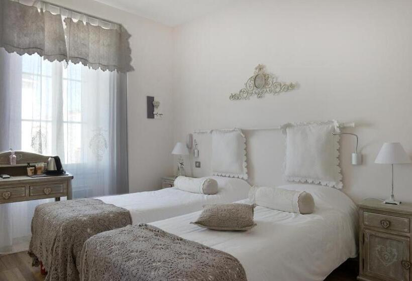 Номер Комфорт, Grand Hôtel Des Bains Spa