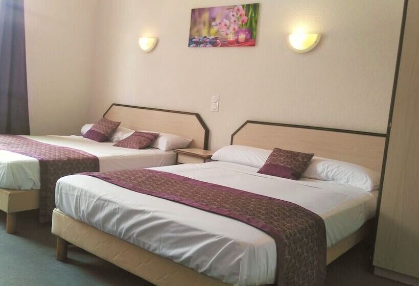 غرفة قياسية ثلاثية, Aux Armes de Belgique