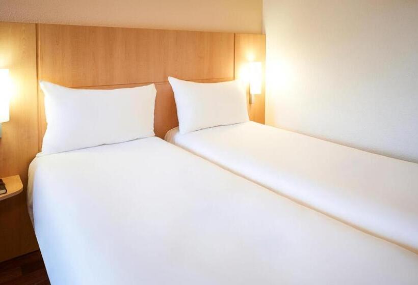 Номер Стандарт, Ibis Marseille Centre Gare Saint Charles