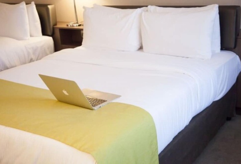 标准三人间, Kilmore