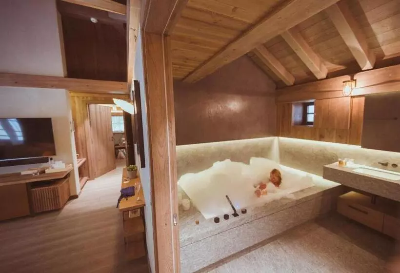 سوییت لوکس, Le Hameau Albert 1er