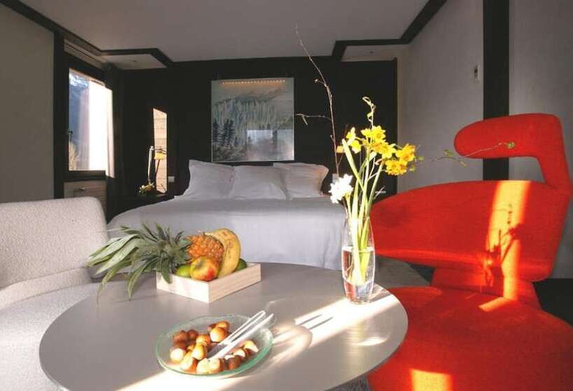 اتاق لوکس, Le Hameau Albert 1er