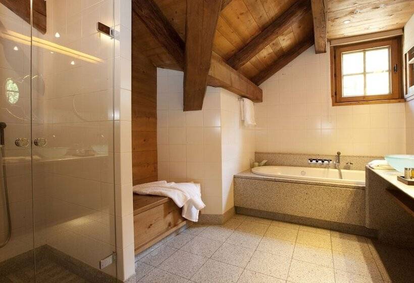 اتاق پرستیژ, Le Hameau Albert 1er