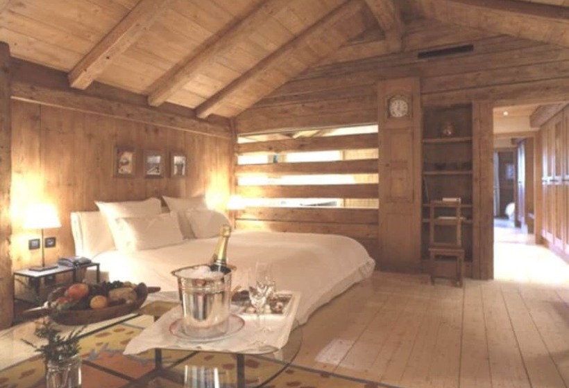 اتاق پرستیژ, Le Hameau Albert 1er