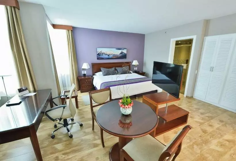 スーペリアースイート, Mercure Alameda Quito