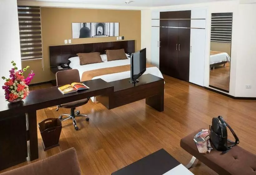 キングサイズベッドのデラックスルーム, Mercure Alameda Quito