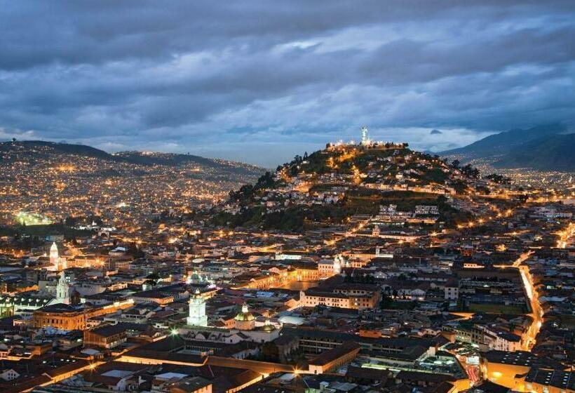 디럭스 스위트 킹 침대, Mercure Alameda Quito