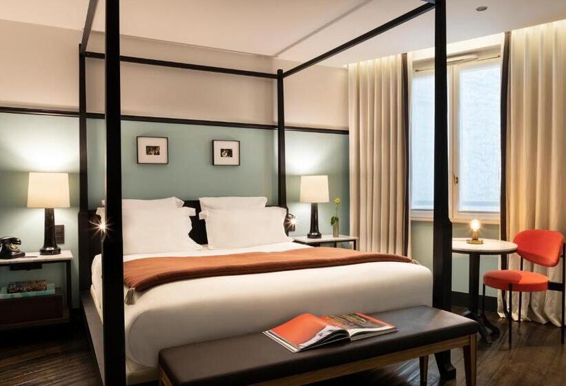 Connecting 1 Bedroom Apartment