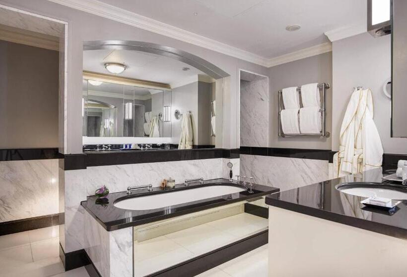 سوییت جونیور, The Shelbourne, Autograph Collection