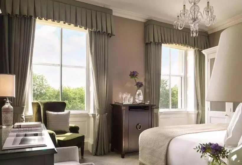 سوئیت با تخت بزرگ, The Shelbourne, Autograph Collection