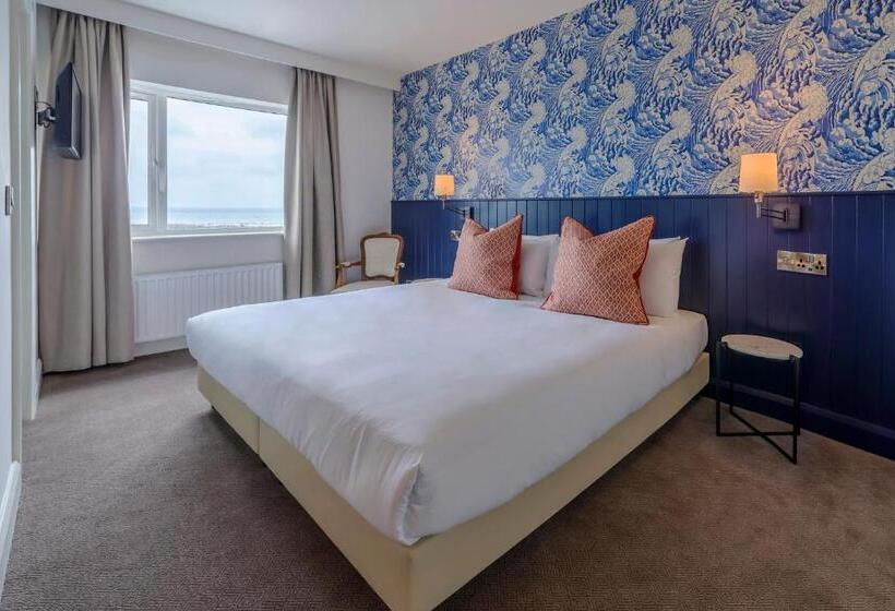 חדר סטנדרט, The Smugglers Inn