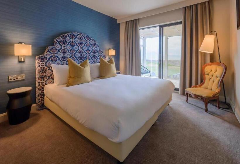 חדר סופריור עם מיטת קינג, The Smugglers Inn